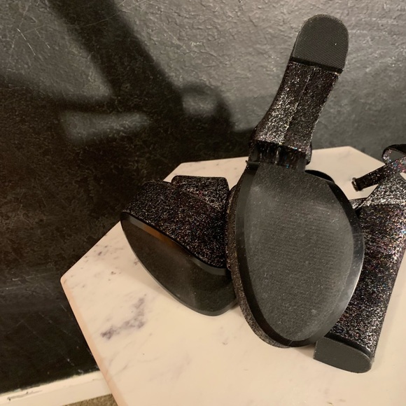 Steve Madden platform heels - Picture 2 of 3